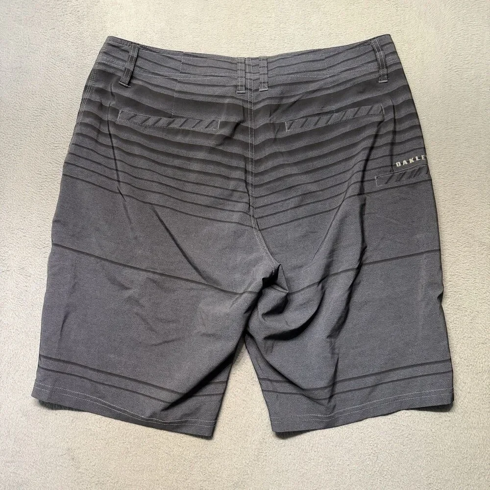 Oakley Mens 34 Hybrid Boardshorts Swim Trunks Striped Gray Black 10